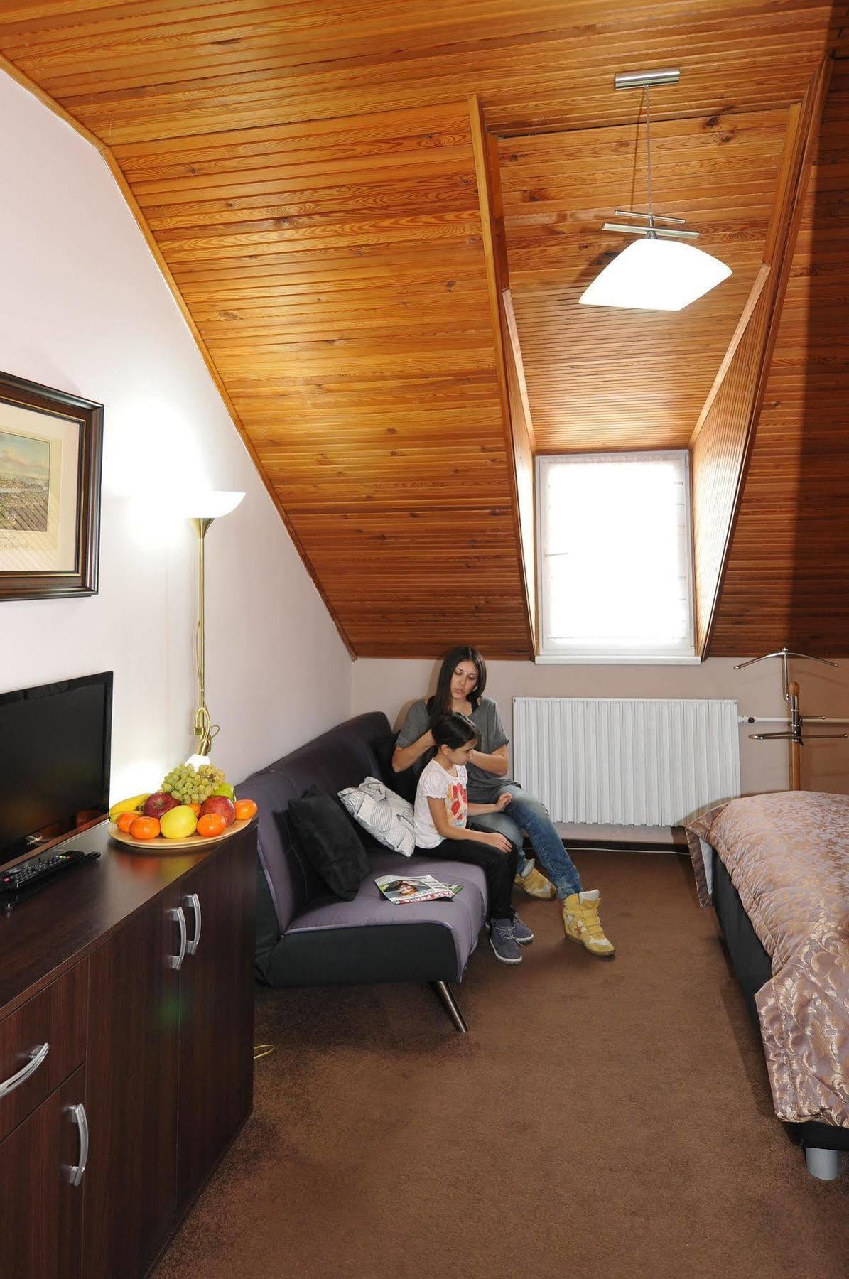 Hotel Wilhelm Prag Dış mekan fotoğraf